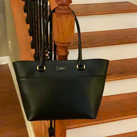 kate spade Handbags - Nwot♠️ Kate Spade large Leather Wellesley tote♠️